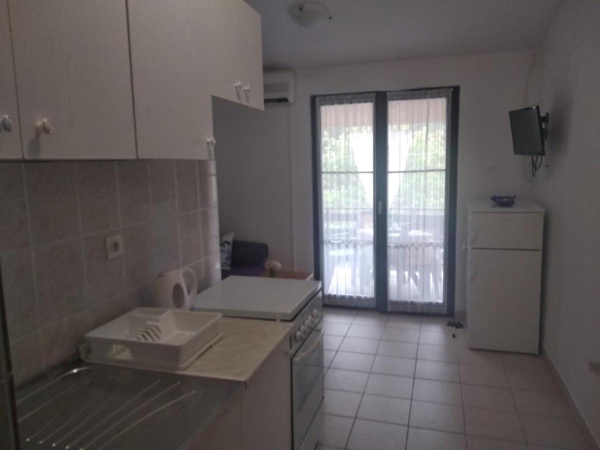 Apartment Savic Starigrad Paklenica Bagian luar foto