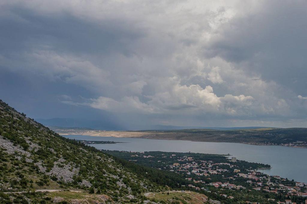 Apartment Savic Starigrad Paklenica Bagian luar foto